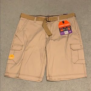 Men’s wear first size 40 cargo shorts tan NWT